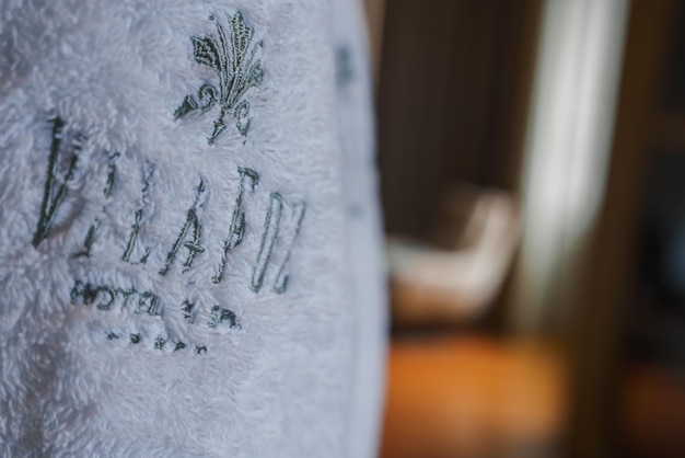 detal haftu na ręczniku